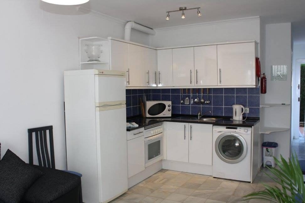Apartmán Casa Lesley Anne Nerja Exteriér fotografie