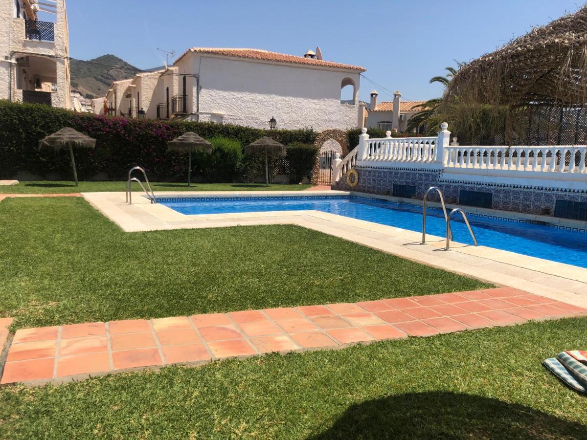 Apartmán Casa Lesley Anne Nerja Exteriér fotografie